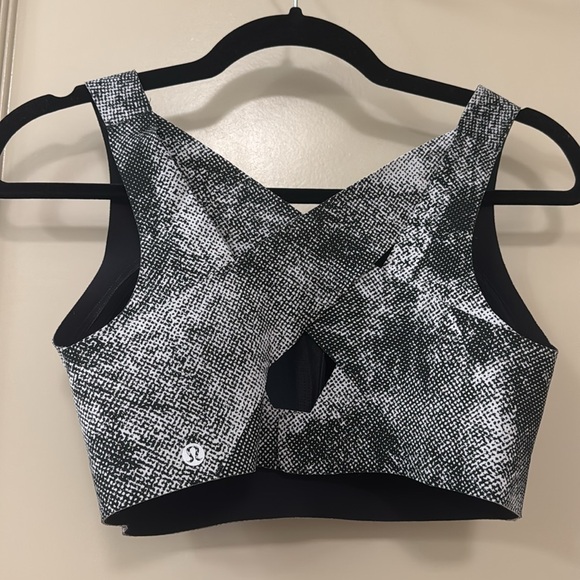 Lululemon Sports Bra - Picture 3 of 4